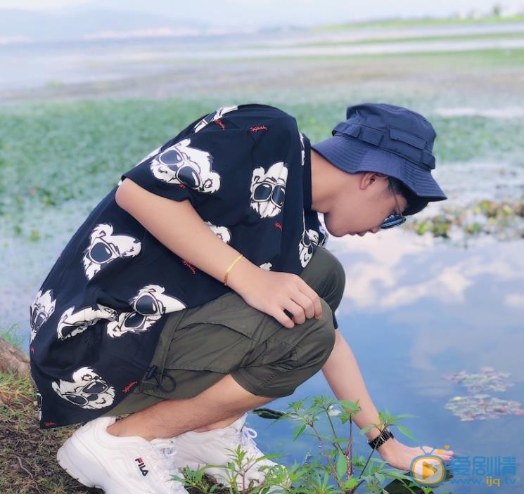 钟易轩高清写真_钟易轩高清剧照