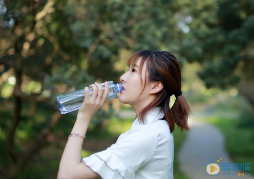 范雨彤高清写真_范雨彤高清剧照